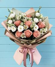 Букет цветов из:  Розы, Альстромерии и Лизиантусы в Нижней Шиловке