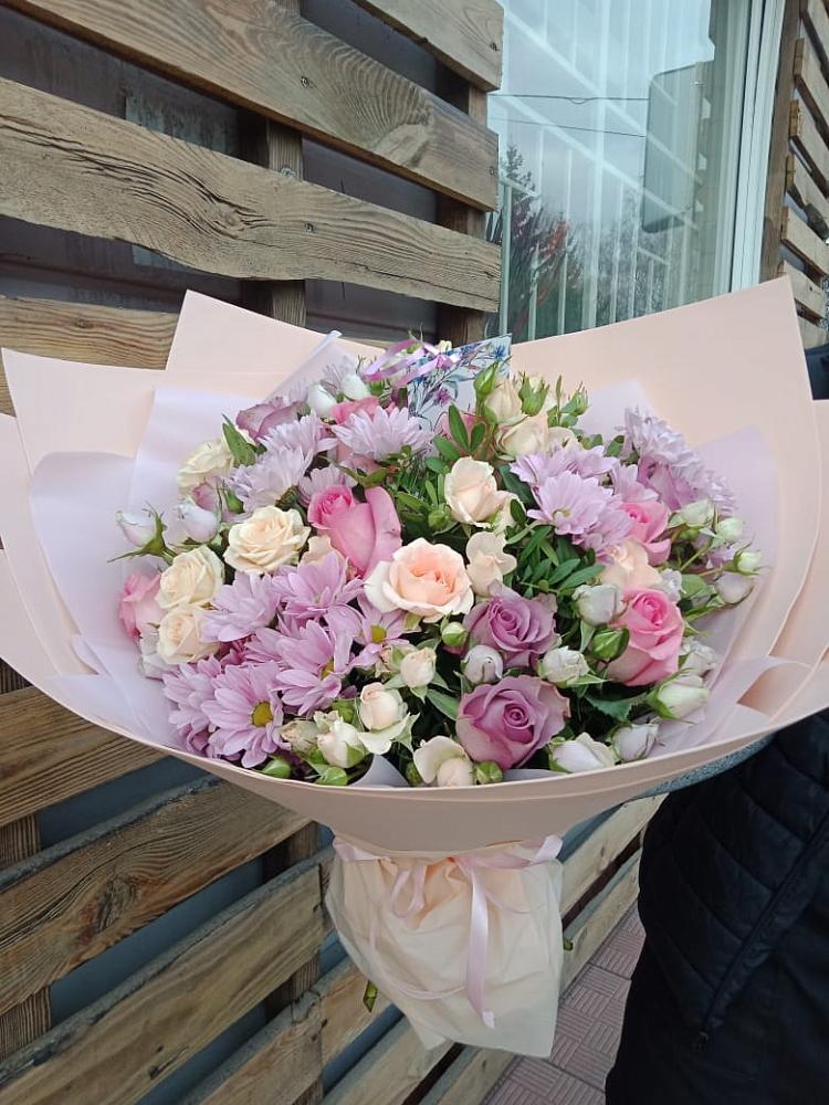 Букет цветов из: Розы и Хризантемы в Нижней Шиловке