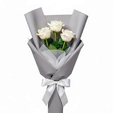 Букет 3 белые розы в Нижней Шиловке