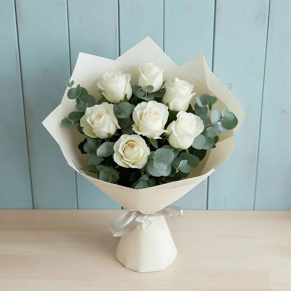 Букет Белые розы в Эвкалипте в Нижней Шиловке