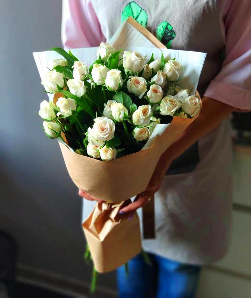 Букет цветов из: Розы в Нижней Шиловке