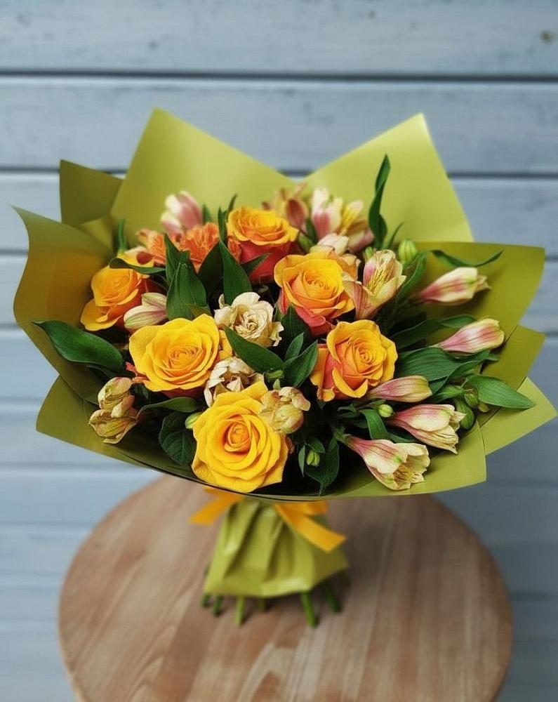 Букет цветов из: Альстромерии и Розы в Нижней Шиловке