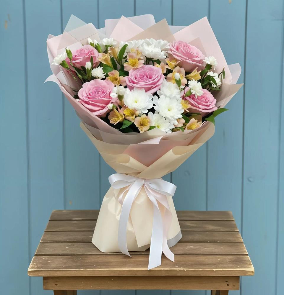 Букет цветов из: Гвоздики, Орхидеи и Розы в Нижней Шиловке