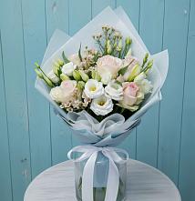 Букет цветов из:  Розы и Лизиантусы в Нижней Шиловке