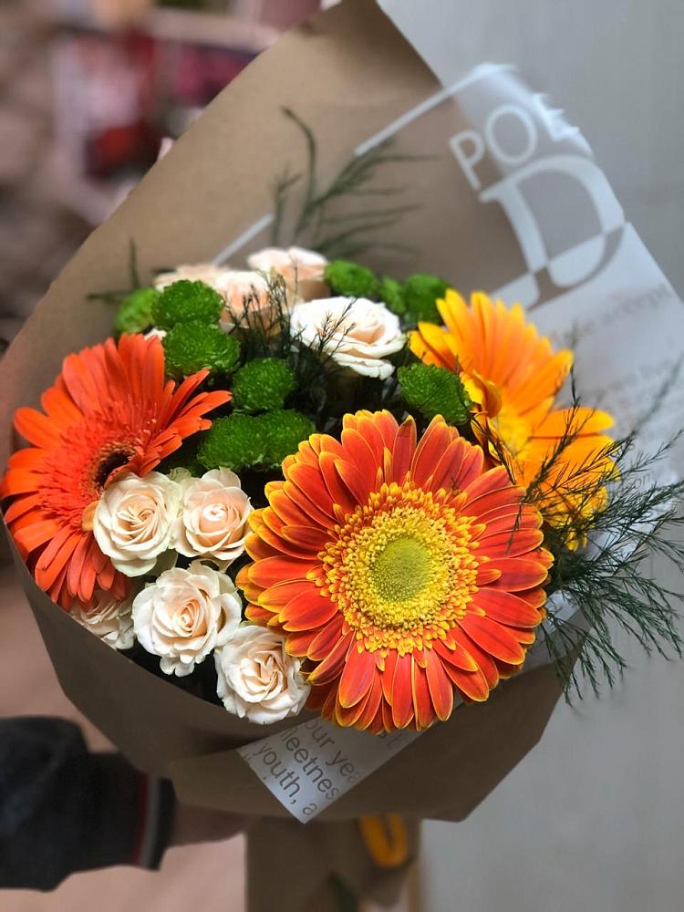 Букет цветов из: Герберы, Хризантемы и Розы в Нижней Шиловке