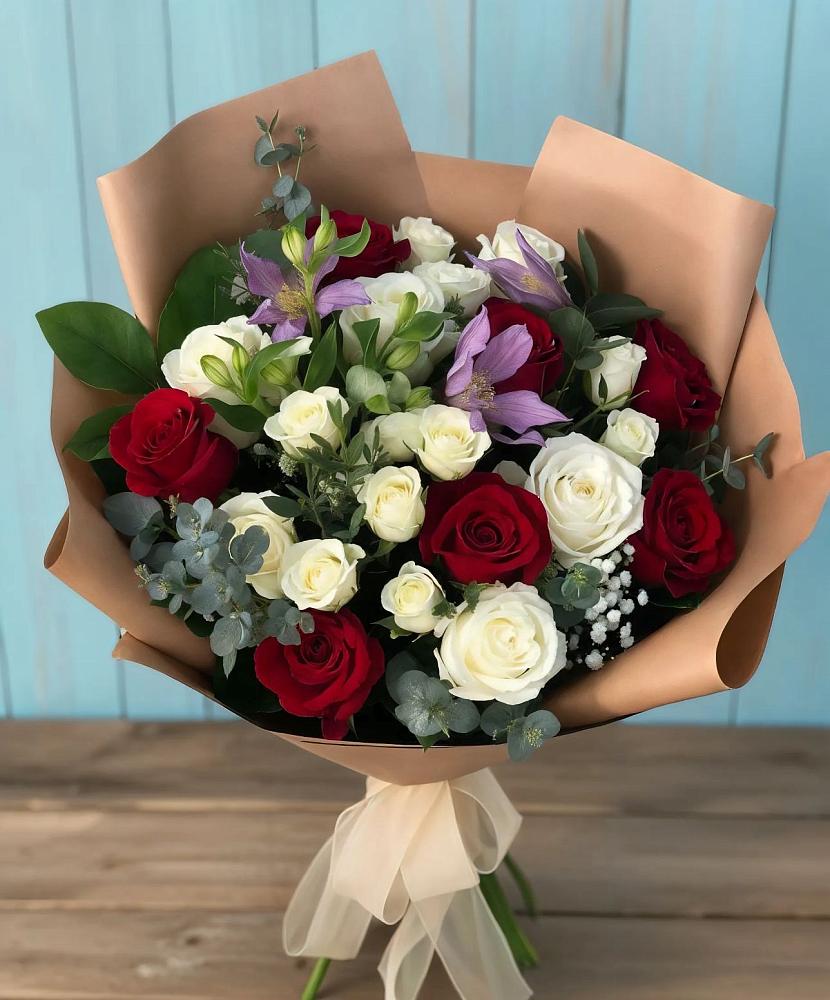 Букет цветов из: Розы и Альстромерии в Нижней Шиловке