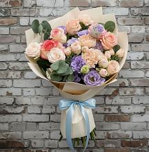 Букет цветов из:  Розы, Лизиантусы и Гвоздики в Нижней Шиловке
